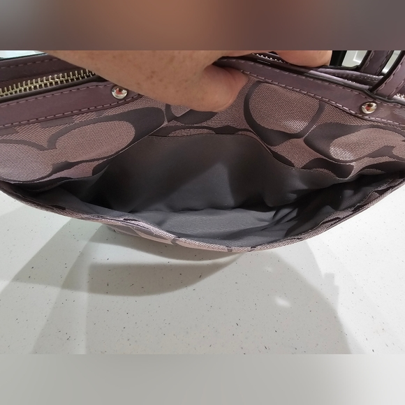 Coach Signature Stripe Tote Bag purse, Lavender with patent leather trim F19046 - Picture 4 of 10